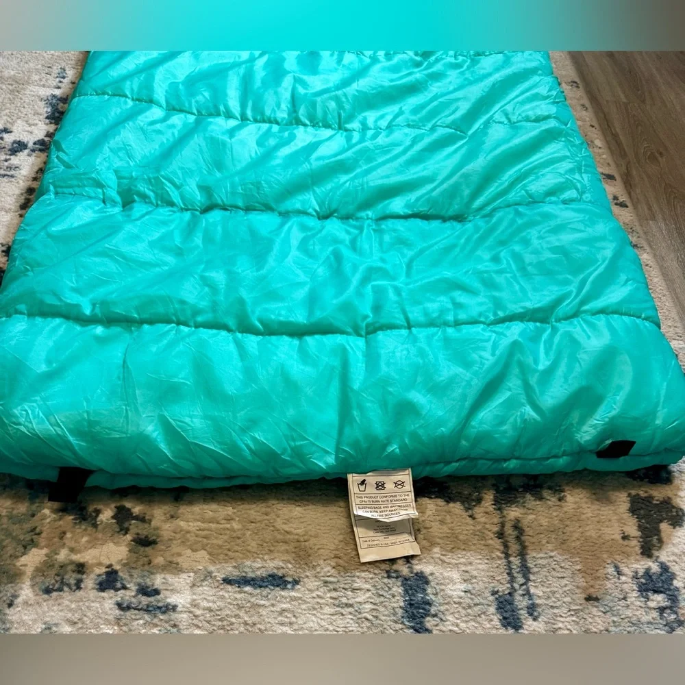 Teal Sleeping Bag - Picture 5 of 16